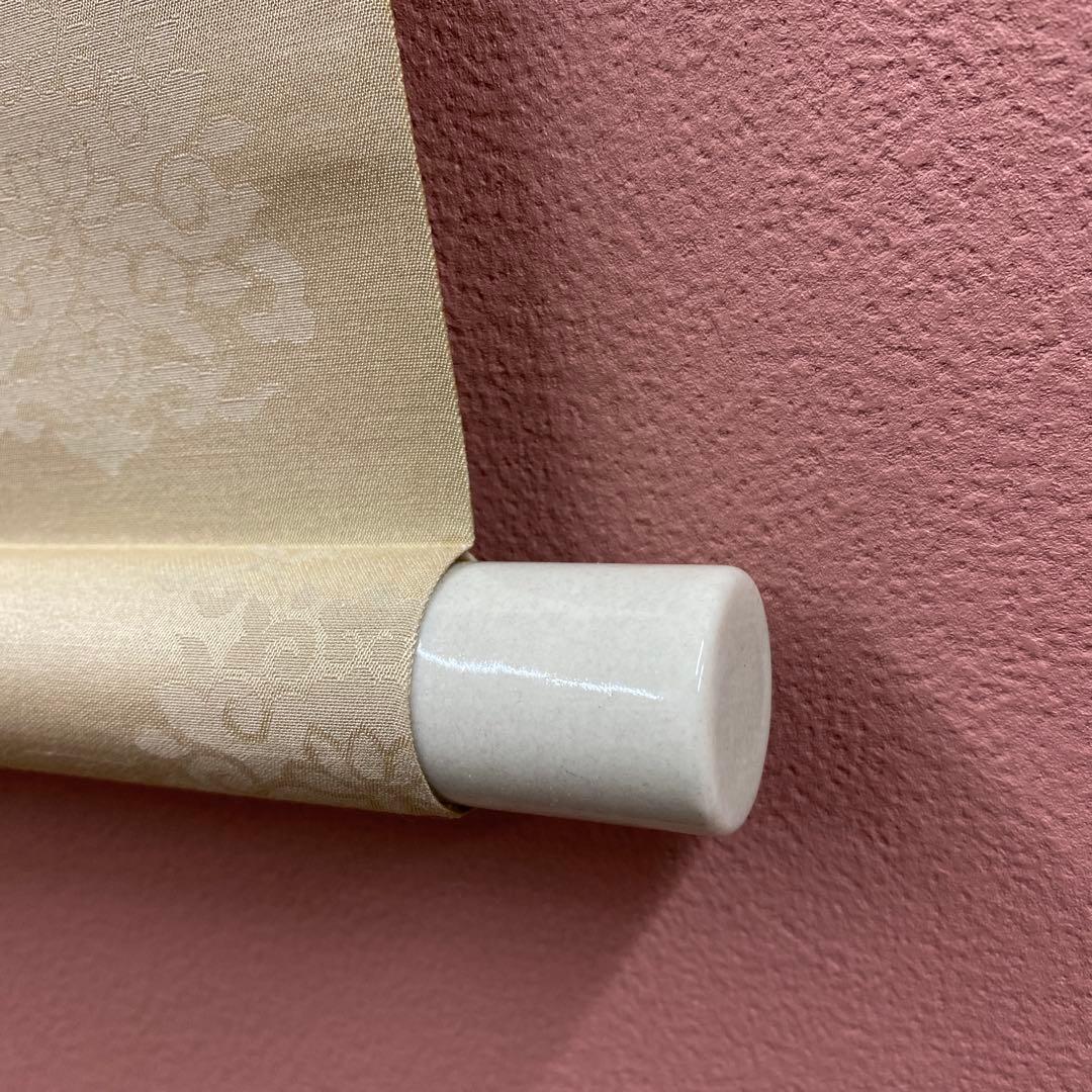 美品 掛け軸 国井幸雪作 金地 遊鯉図 共箱 二重箱 縁起物 保証書付き