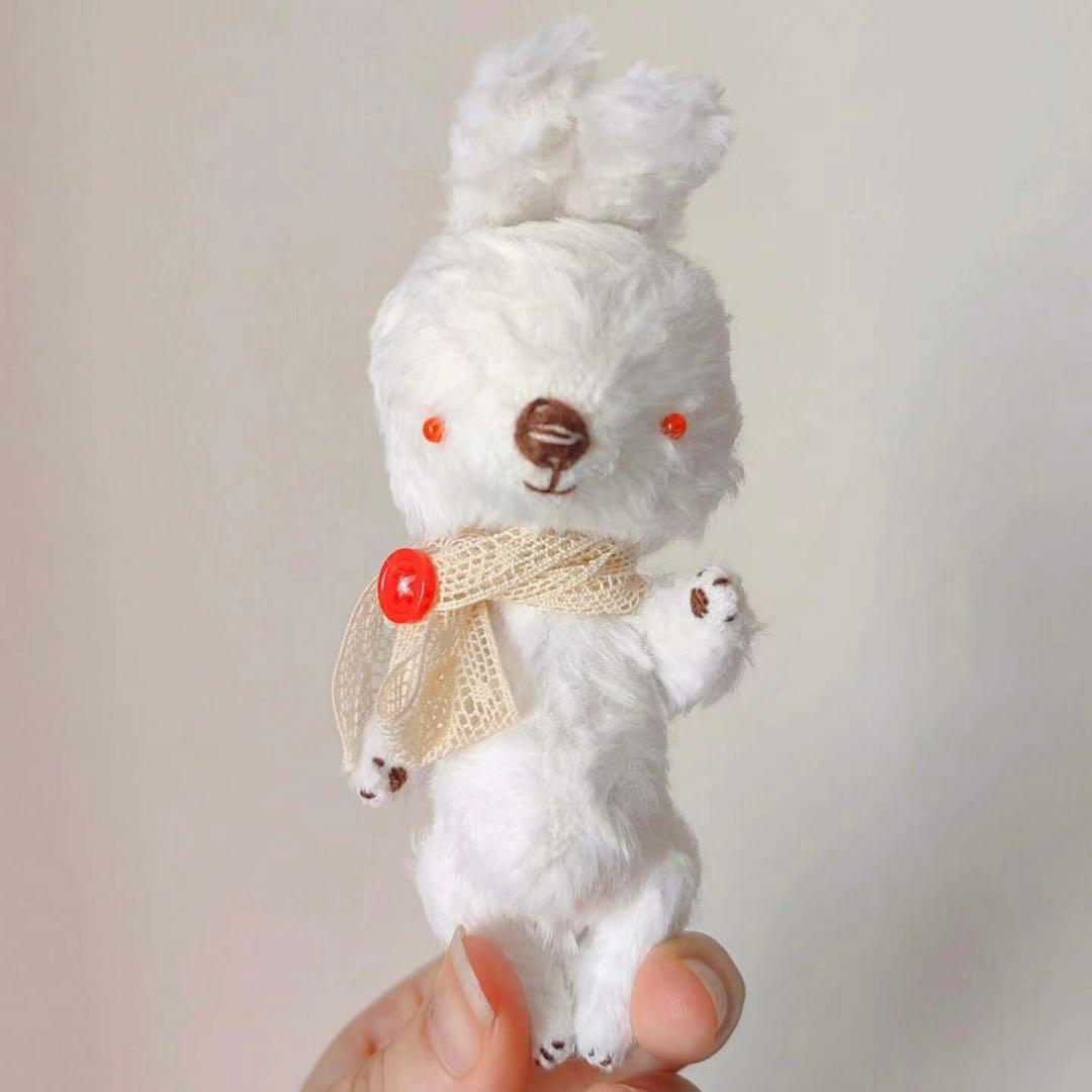 冒険好きな白兎ちゃん アーティストベア 海外作家様 ハンドメイド ぬいぐるみ