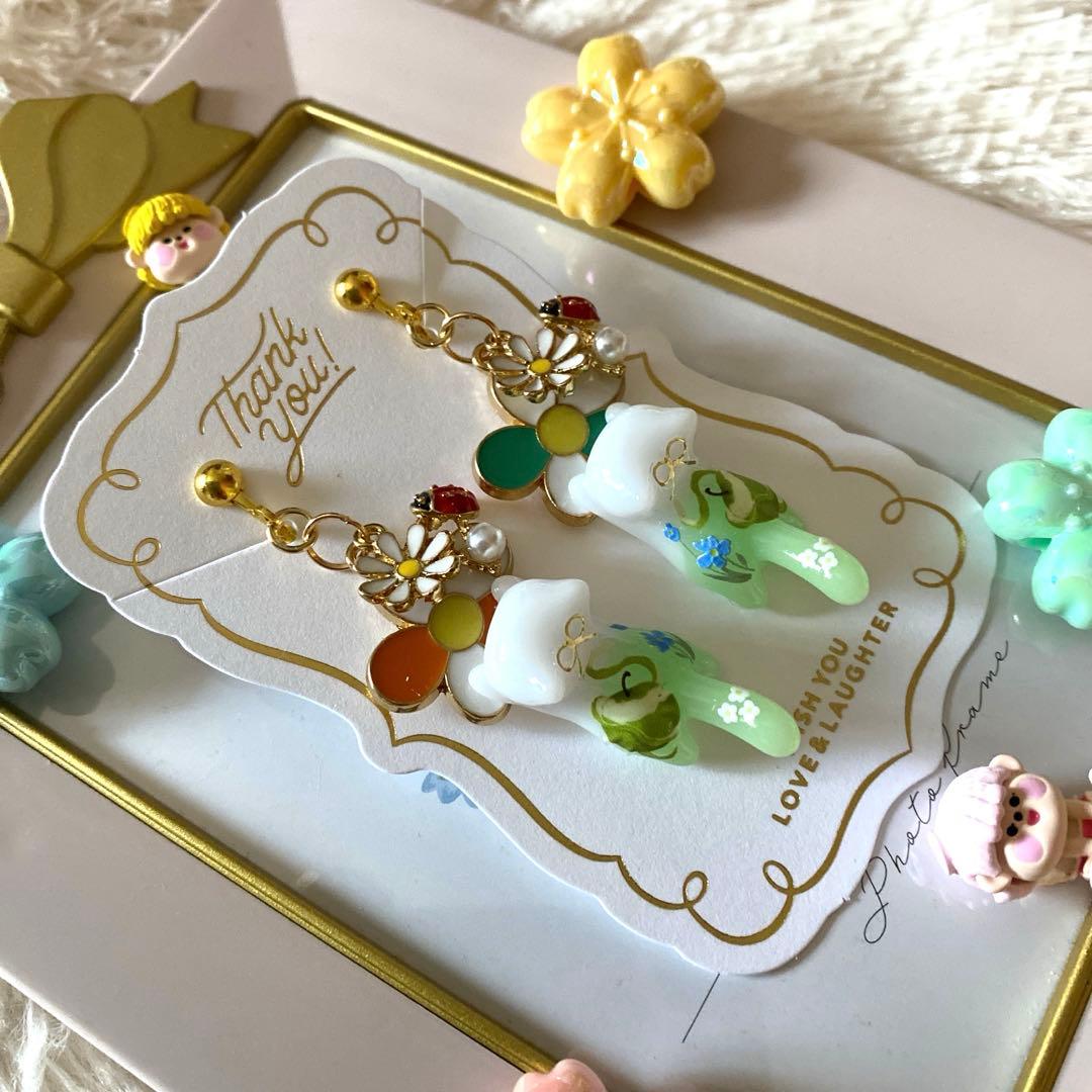 ☆てんとう虫が可愛いSpring猫ちゃんイヤリング☆