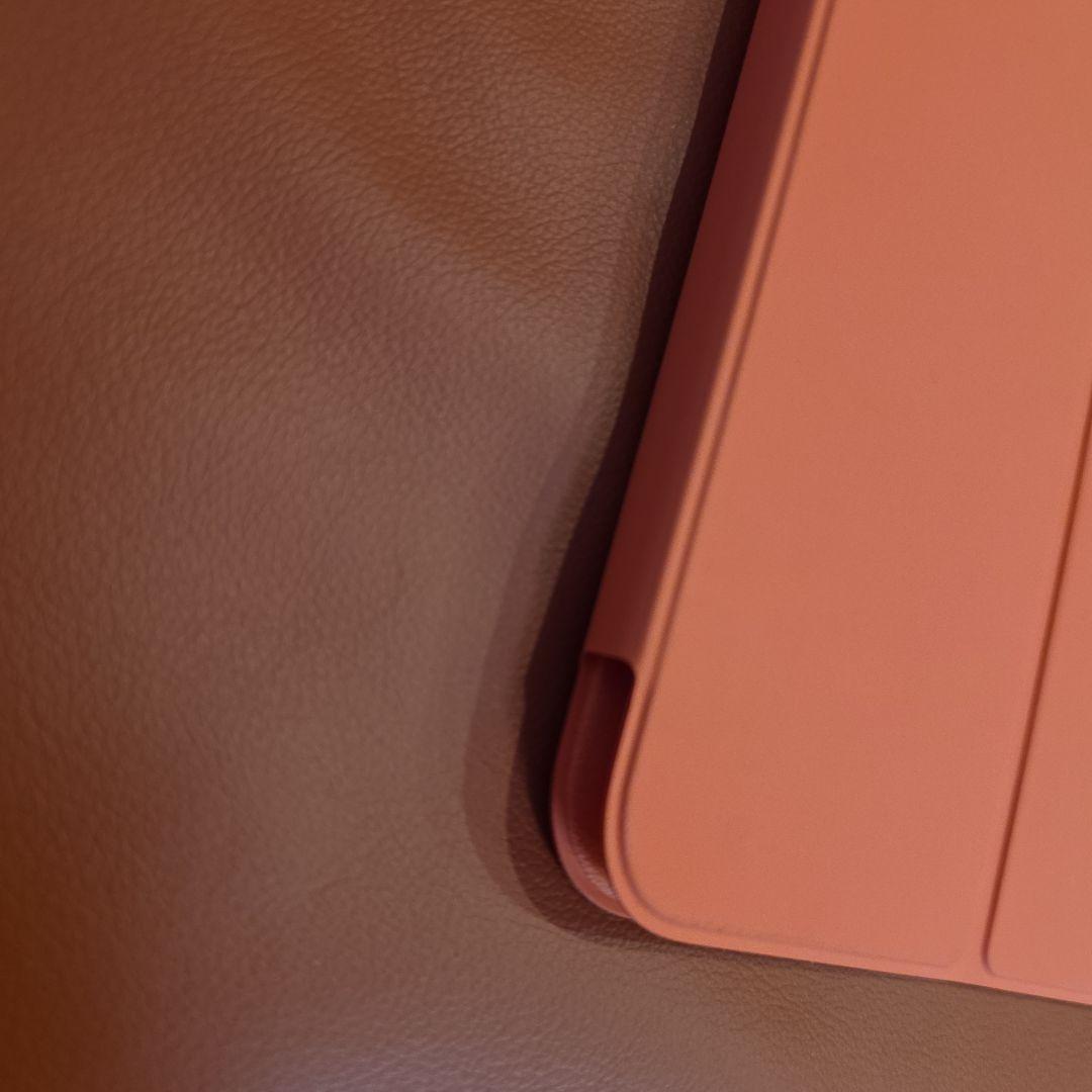 オレンジ シリコン iPadAir(第５世代)ケース Appleロゴ入り