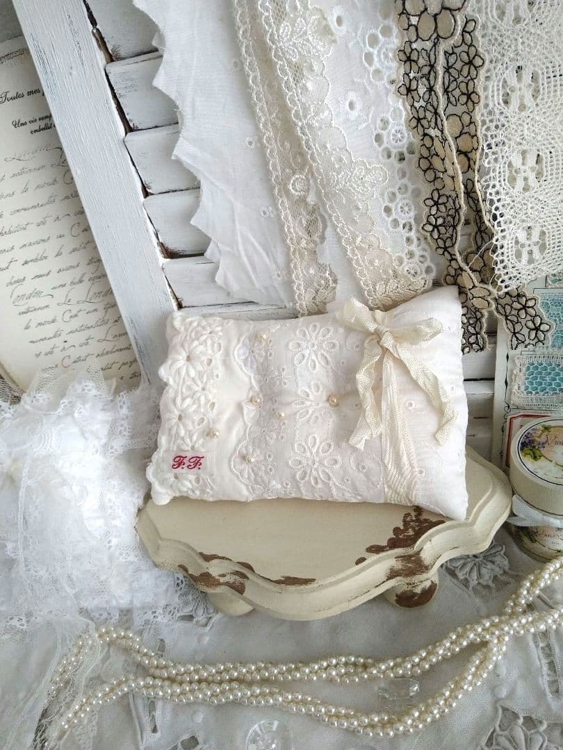 〜＊エクリュ　ぷっくりクッション＊〜