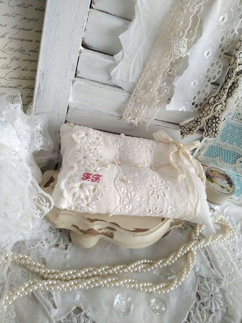 〜＊エクリュ　ぷっくりクッション＊〜