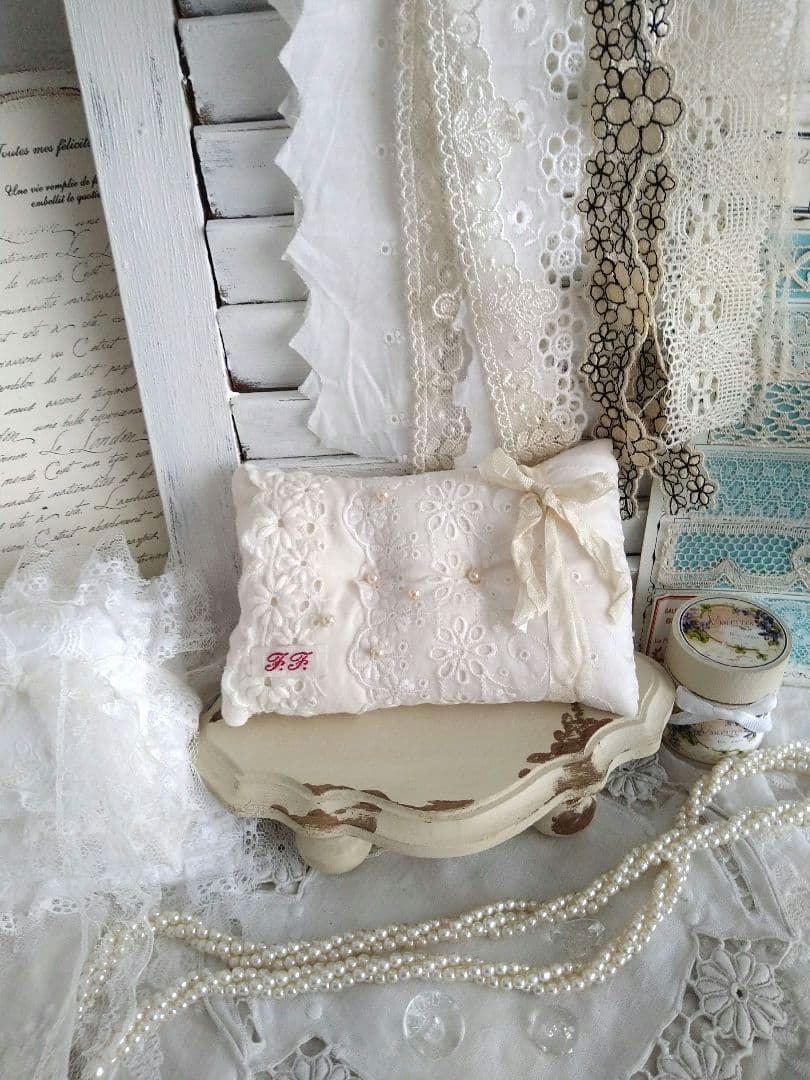 〜＊エクリュ　ぷっくりクッション＊〜