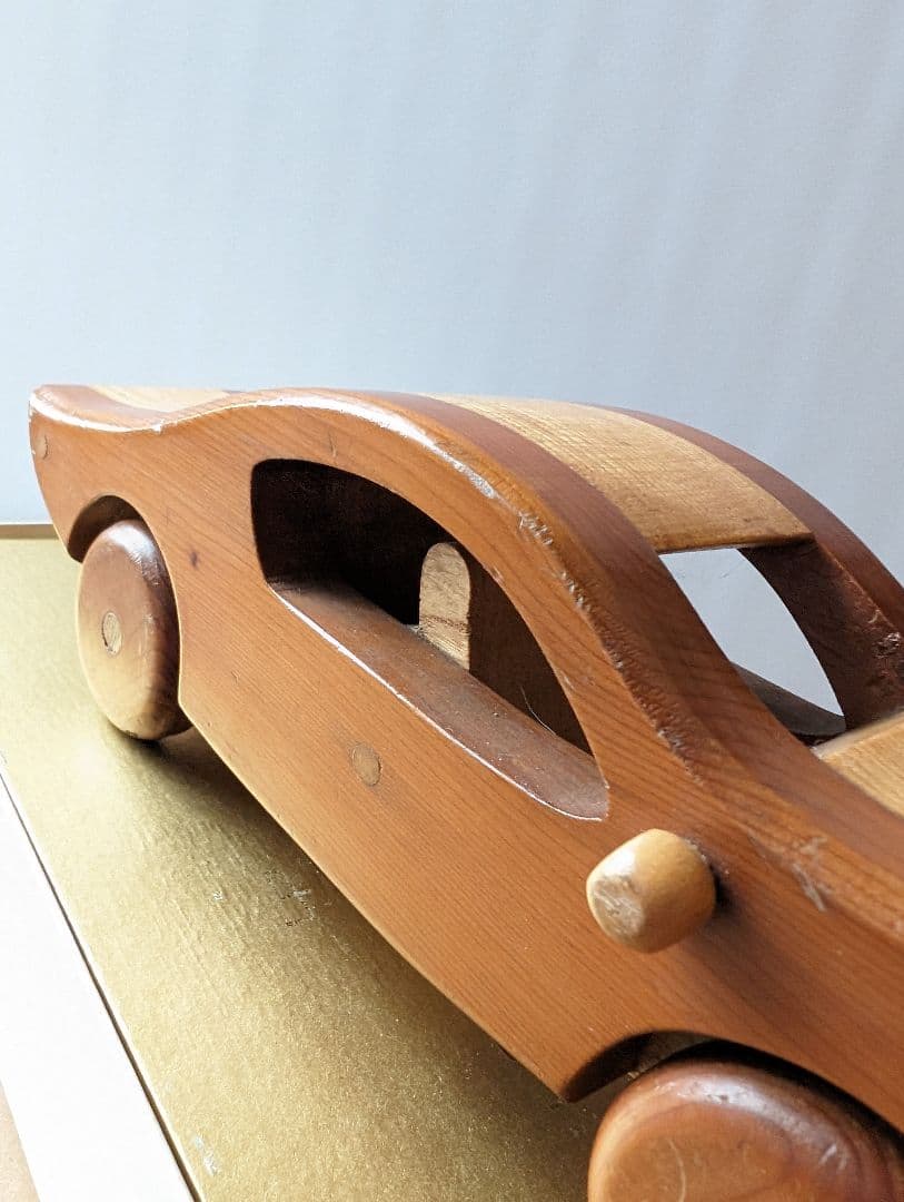♥ 木製 スポーツカー 　おもちゃ　おもちゃの里　日本製　 置物　未来の車✨✨♥