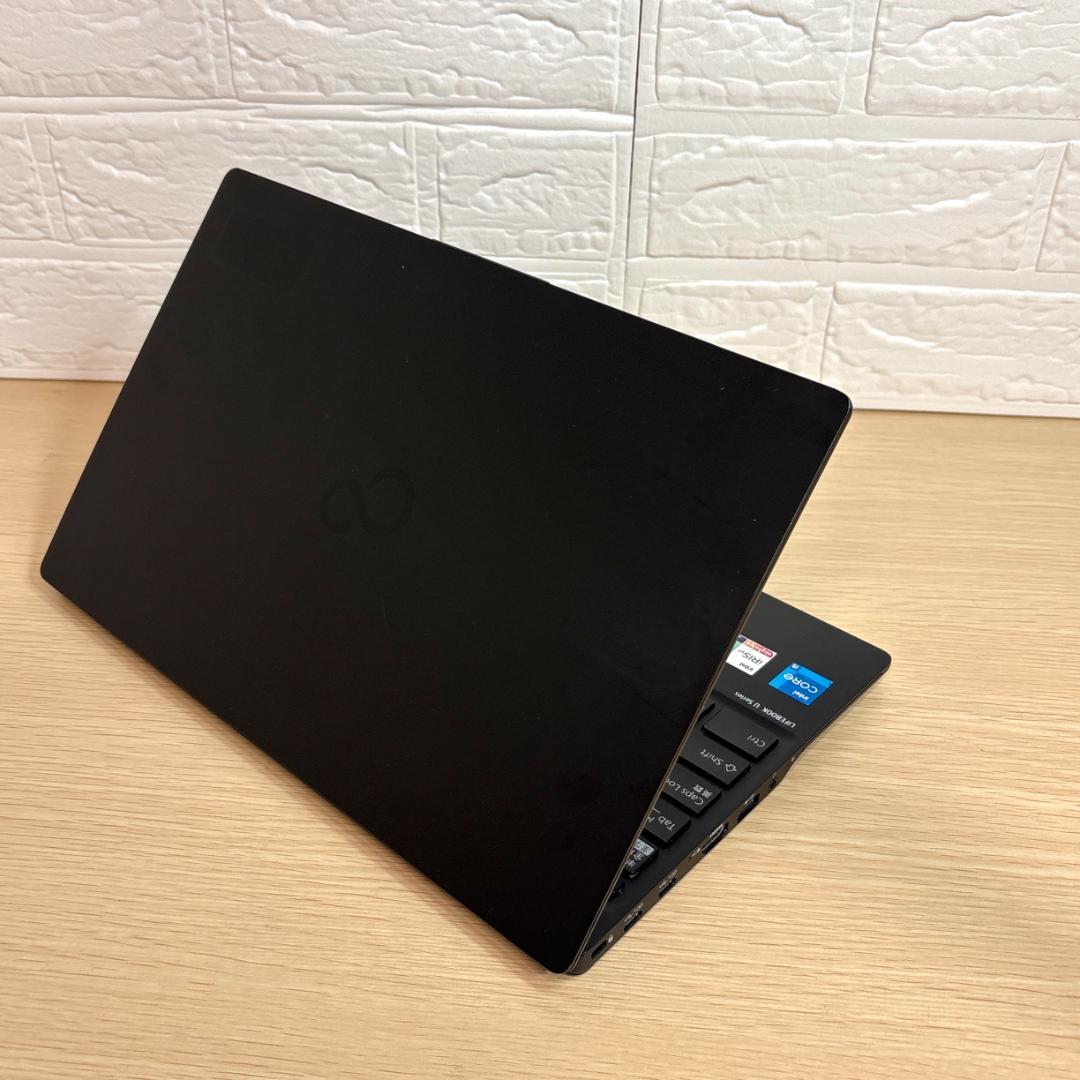 第11世代/超軽量 富士通ノートパソコン/Windows11/SSD256G