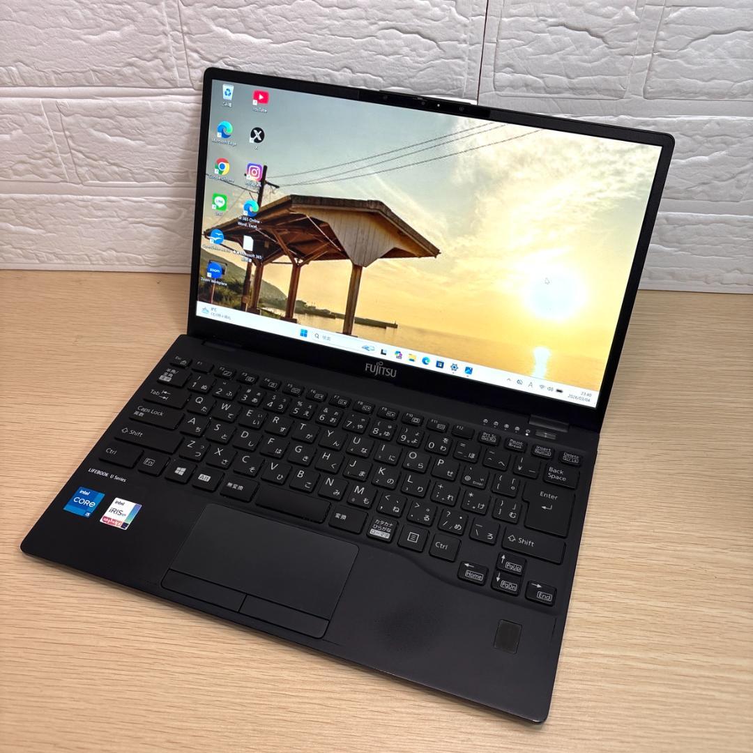 第11世代/超軽量 富士通ノートパソコン/Windows11/SSD256G