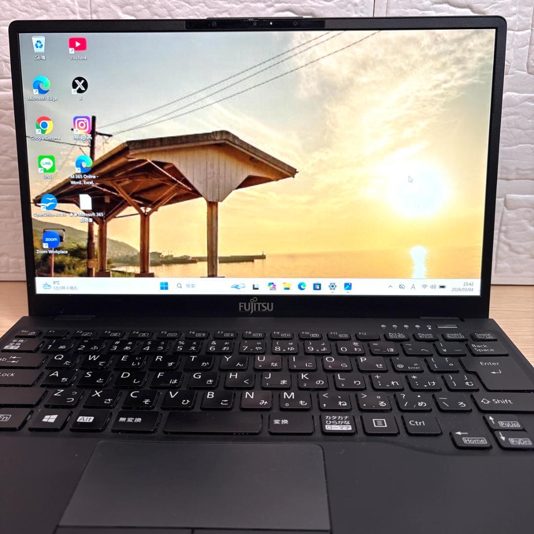 第11世代/超軽量 富士通ノートパソコン/Windows11/SSD256G