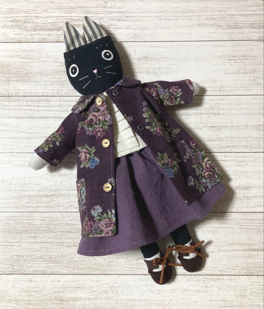 まんまるお目々の黒ねこさん