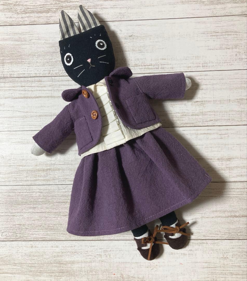 まんまるお目々の黒ねこさん