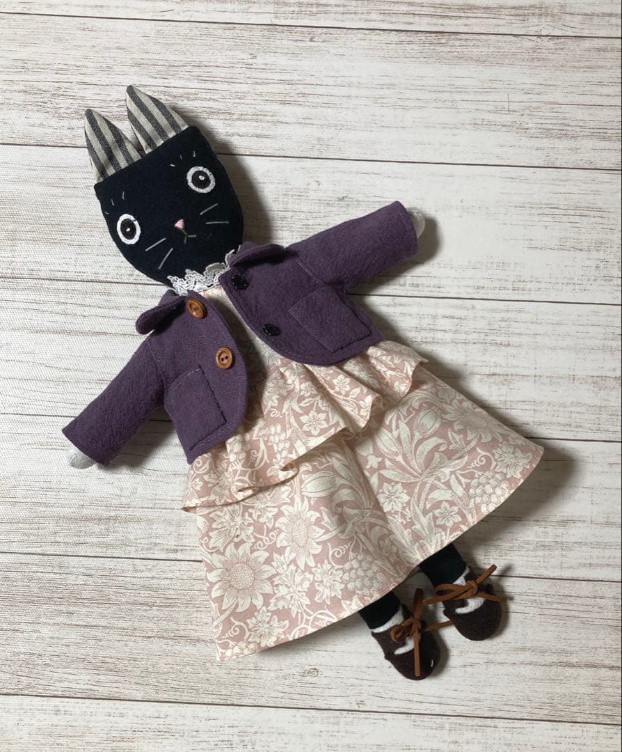 まんまるお目々の黒ねこさん