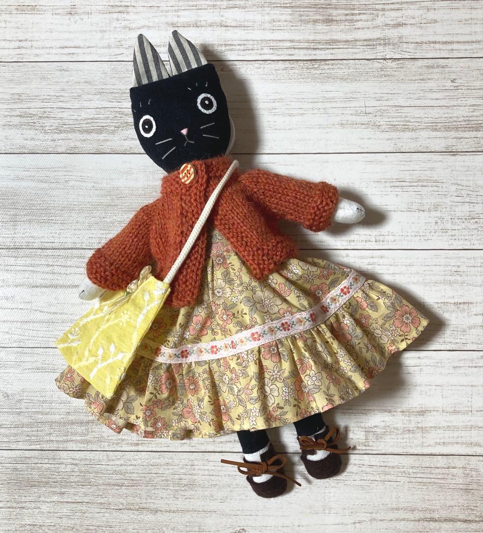 まんまるお目々の黒ねこさん