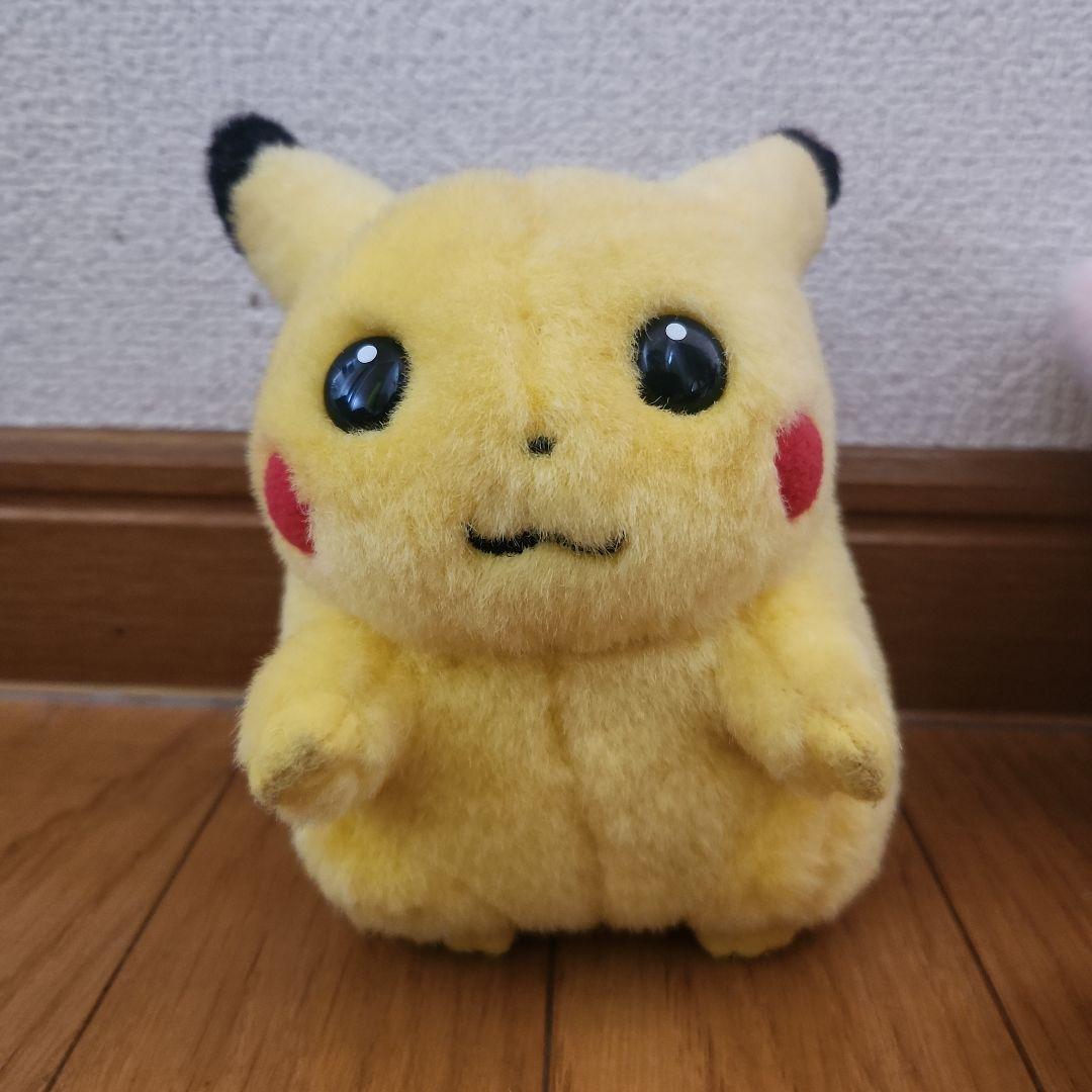 TOMY 初期　ポケットモンスター　ぬいぐるみ４点セット　ピカチュウ