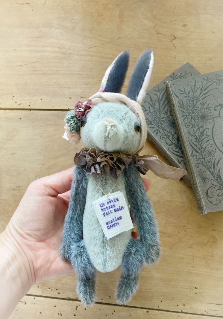 ☆CANON☆うさぎのぬいぐるみ ハンドメイド グレー アンティーク風