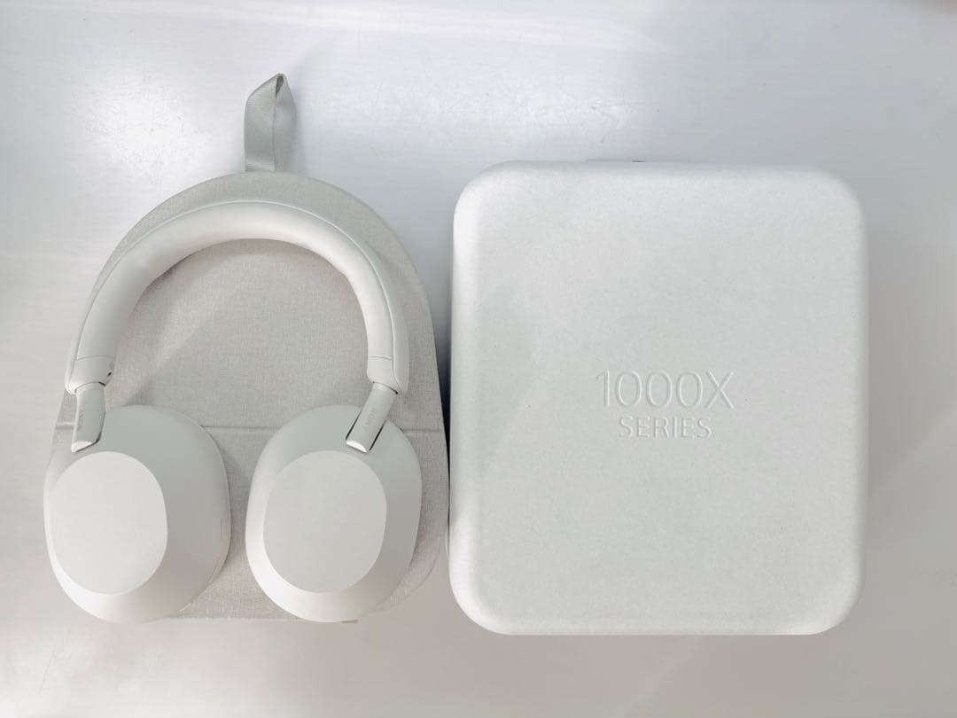 ⟡*.様 WH 1000XM5 SONY ソニー　ハイレゾ　シルバー　極美品