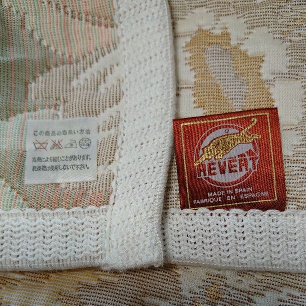 ベッドカバー(花柄)