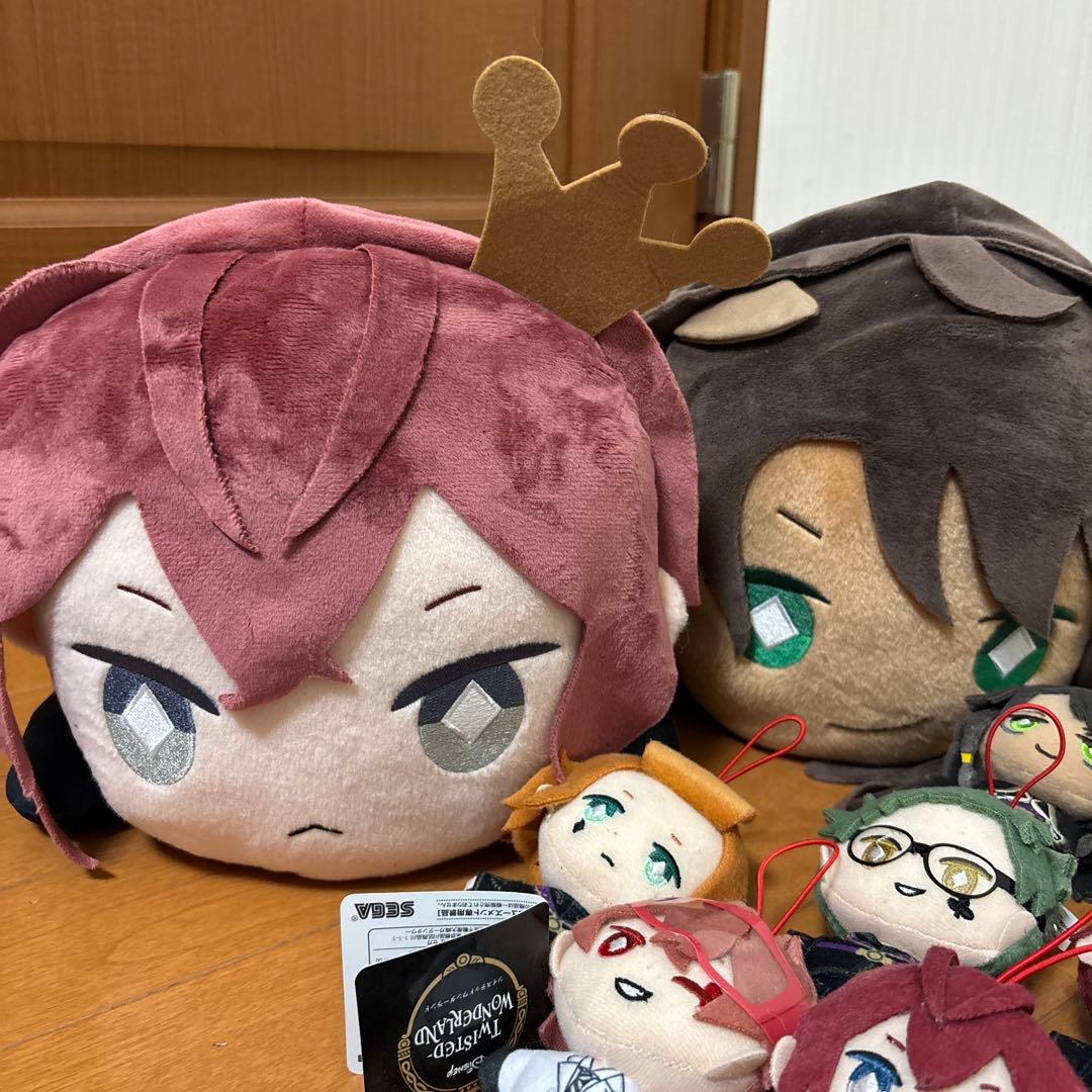 ツイステグッズ諸々セット 5枚目から缶バッジ等