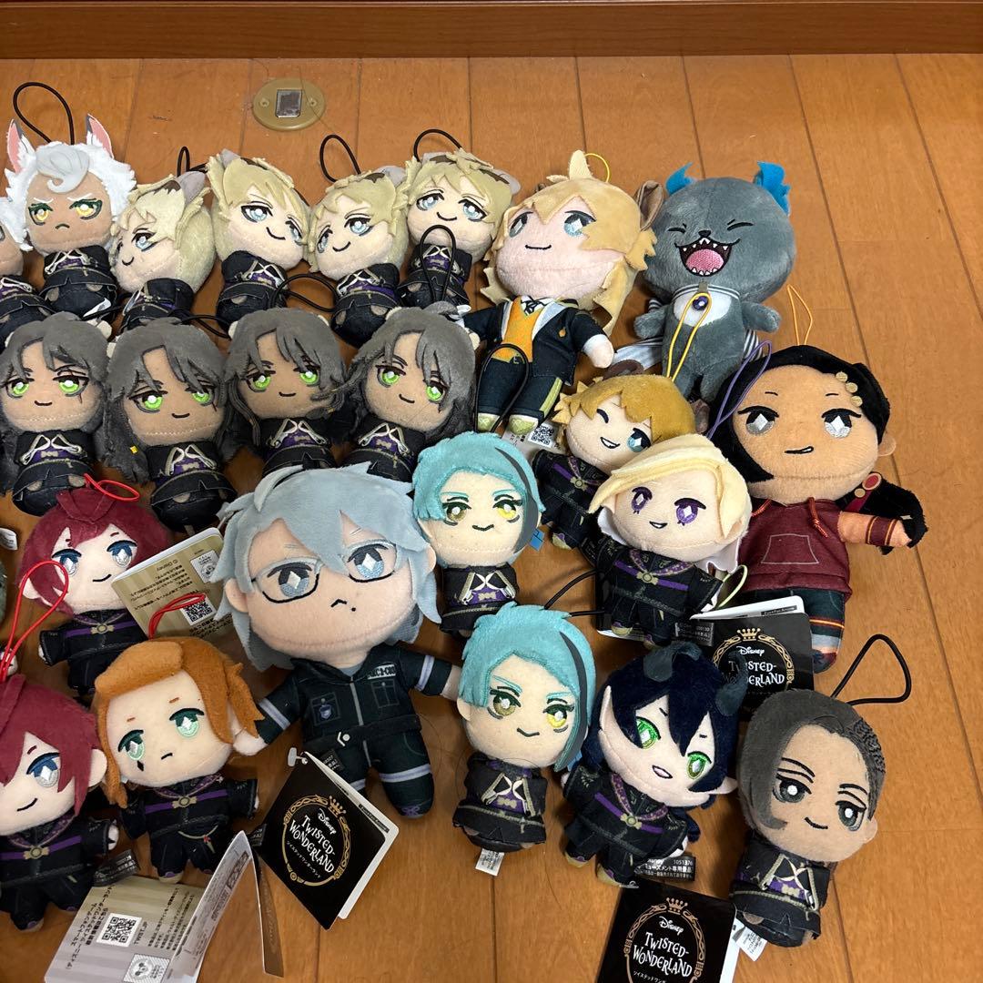 ツイステグッズ諸々セット 5枚目から缶バッジ等