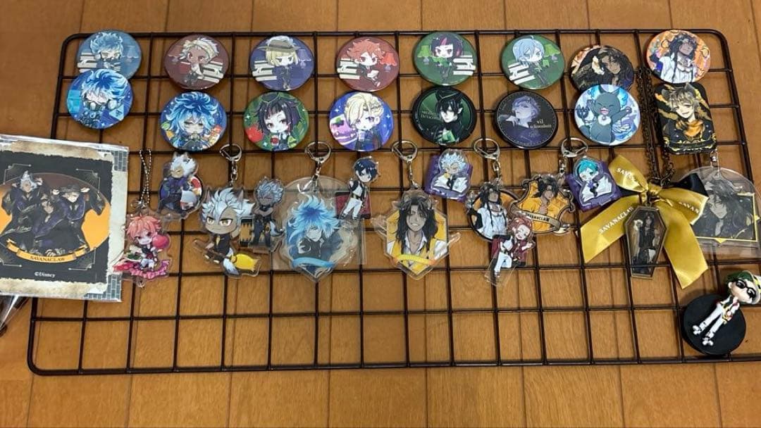 ツイステグッズ諸々セット 5枚目から缶バッジ等