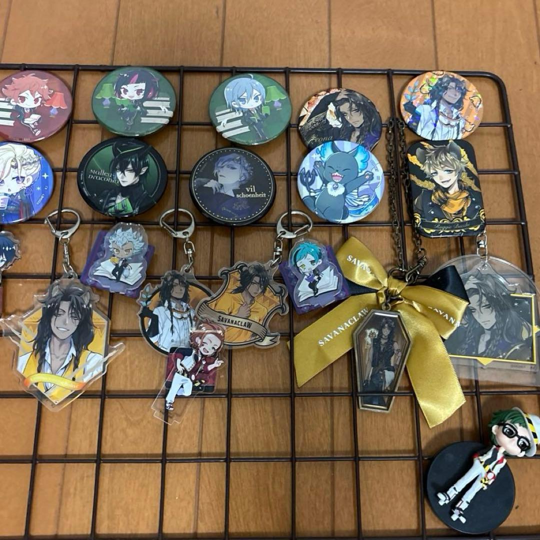 ツイステグッズ諸々セット 5枚目から缶バッジ等