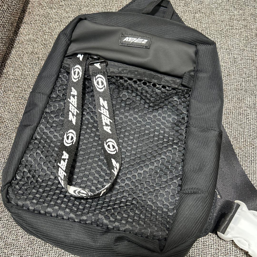 ATEEZ OFFICIAL LIGHTINY SLING BAG ペンライト
