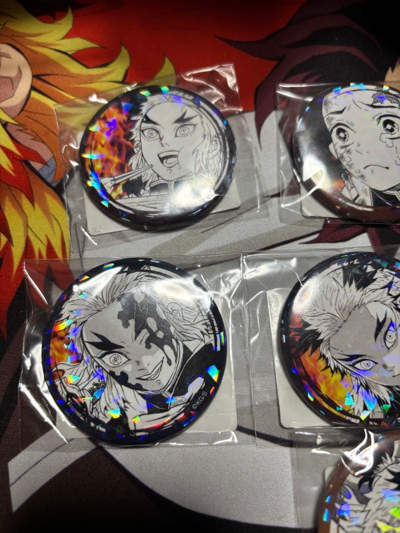 鬼滅　缶バッジ　無限列車編　煉獄杏寿郎・竈門炭治郎