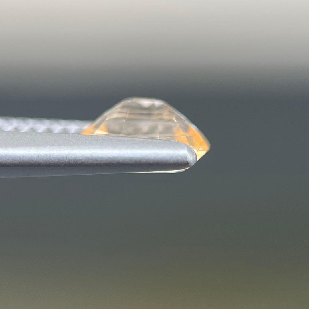スリランカ産非加熱天然オレンジイエローサファイアルース