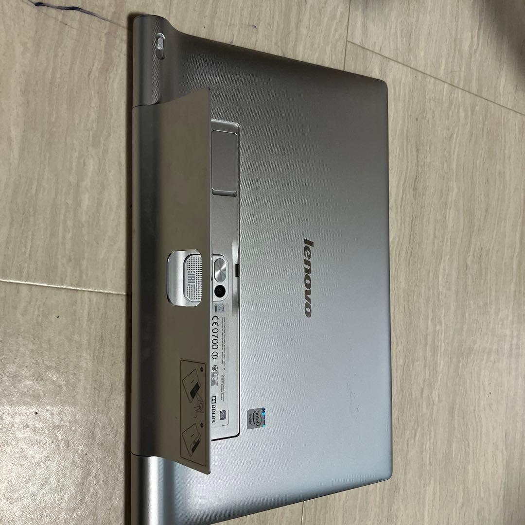 YOGAタブレット2