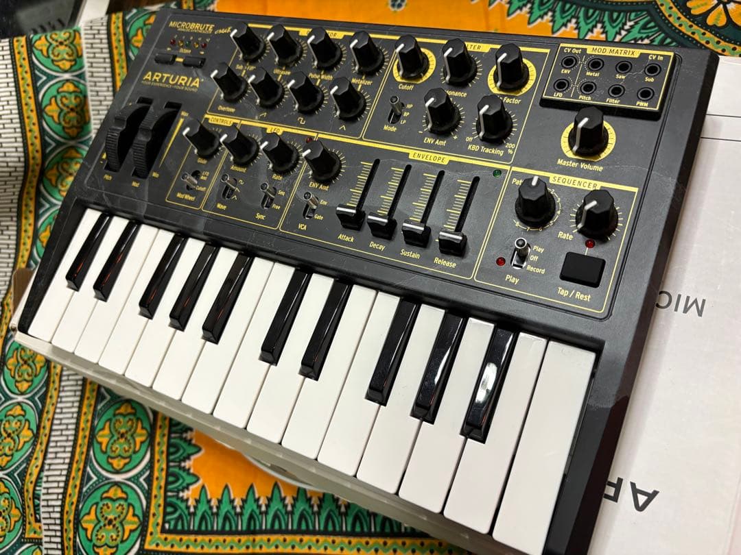 鍵盤楽器 Arturia MicroBrute creation