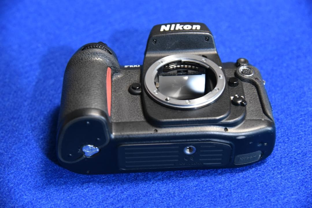 NIKON F100　ボディ