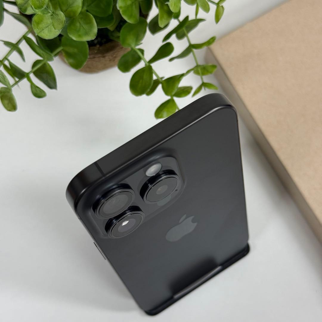 新品・未使用 iPhone15 Pro 1TB ブラック 国内版 SIMフリー