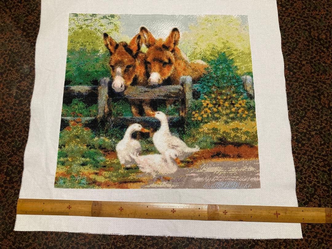風景刺繍 2頭のロバとアヒル　クロスステッチ完成品