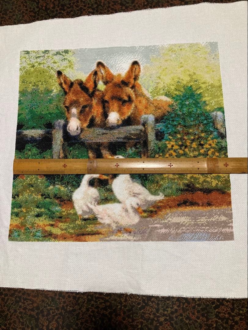 風景刺繍 2頭のロバとアヒル　クロスステッチ完成品