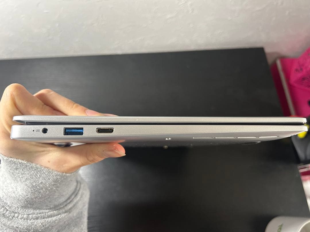 シルバー ノートPC 日本語キーボード