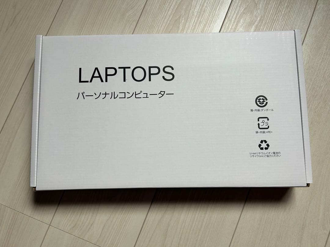シルバー ノートPC 日本語キーボード