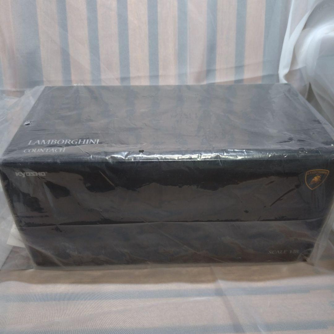 モデルカー 1/18「ランボルギーニ カウンタック ウォルターウルフ」京商