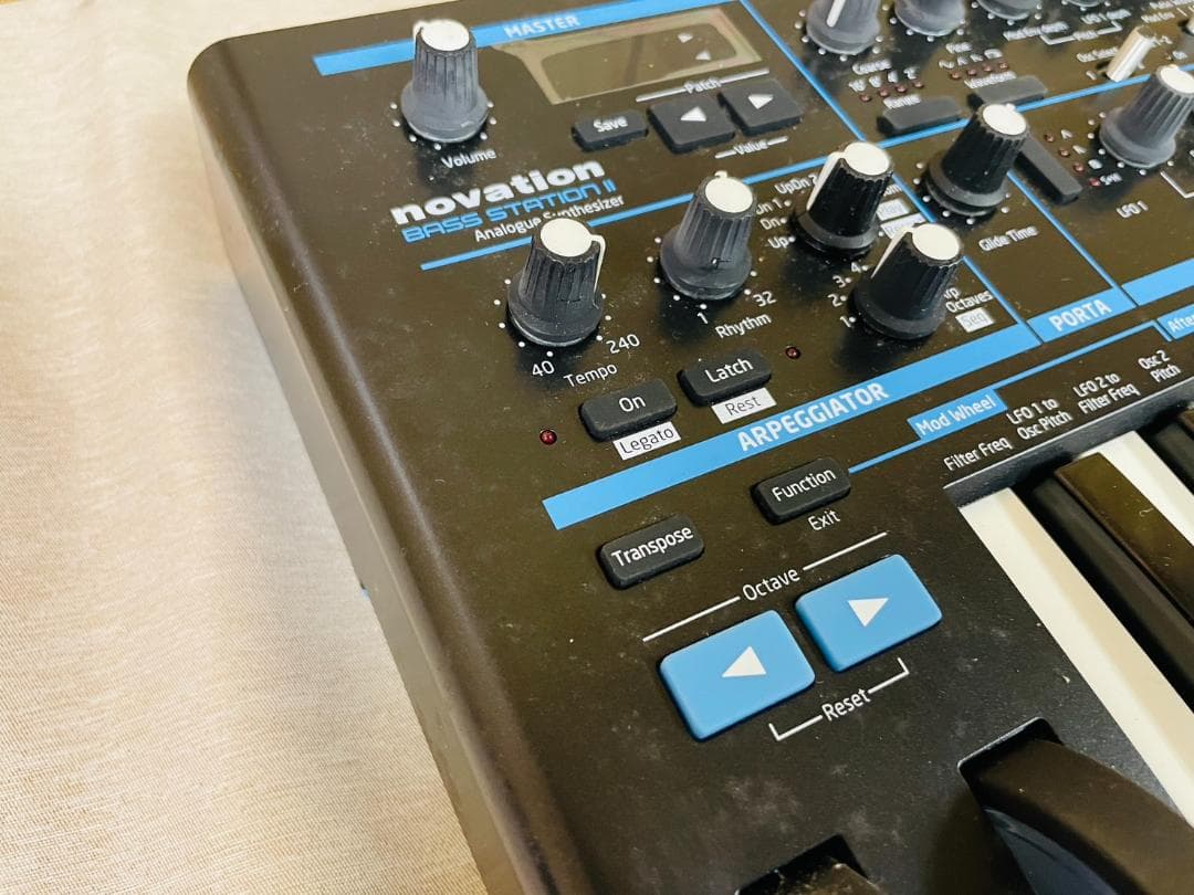 Novation Bass Station II 　アナログ シンセサイザー