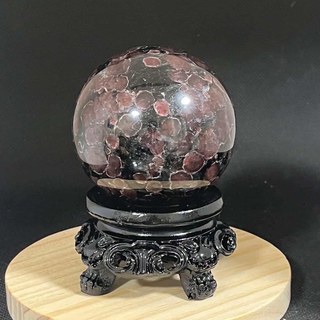 【天然石】ガーネットインヌーマイト　スフィア　丸玉　65.5㎜　台座つき