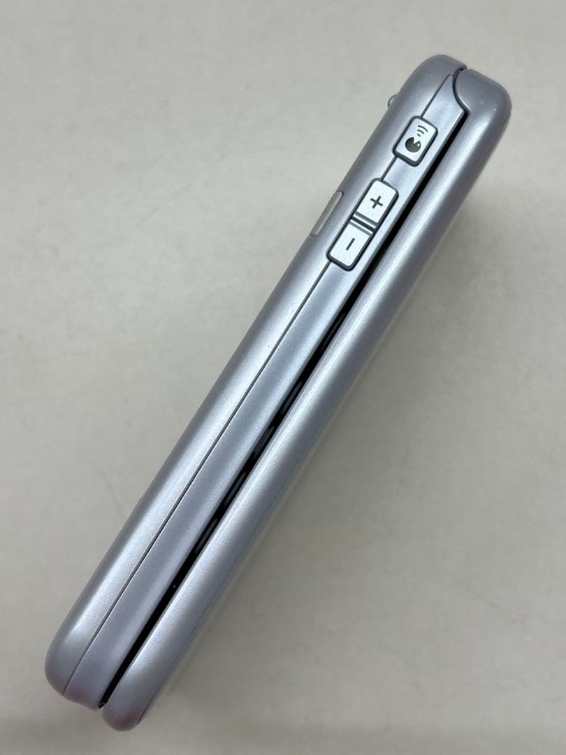 W6B601◆ らくらくホン SIM解除済み F-01M ガラケー 携帯電話