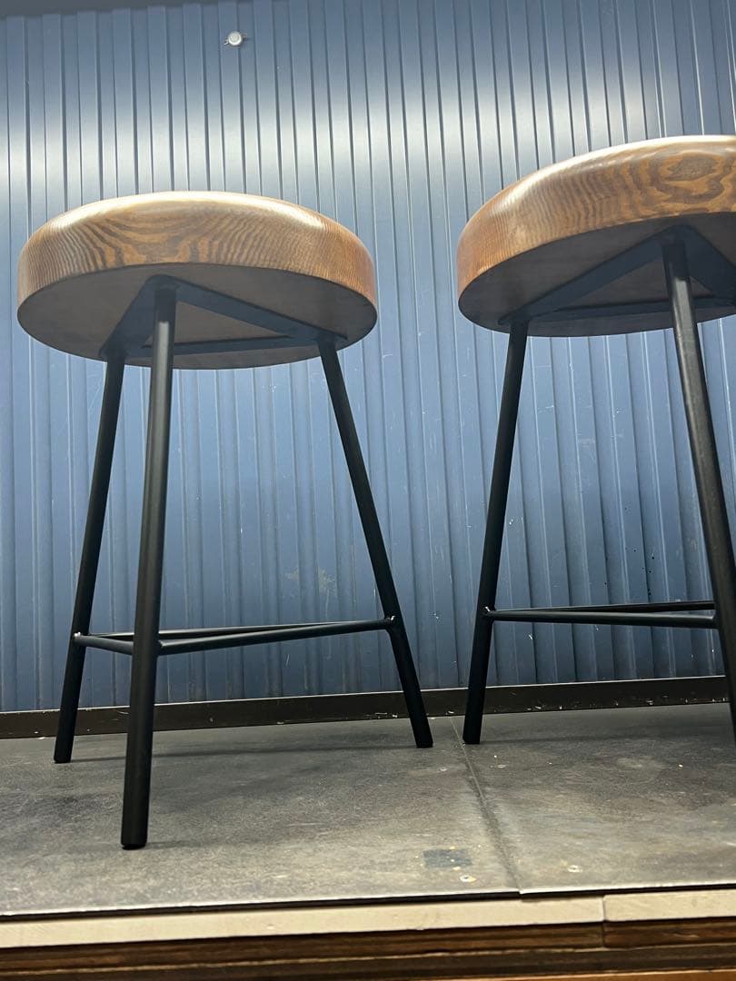木製円形バースツール2脚セット