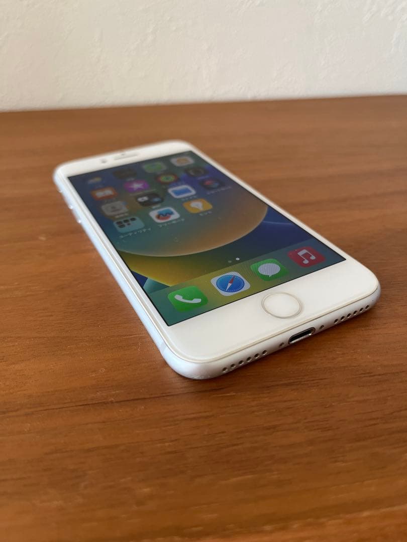 スマートフォン本体 Apple iPhone8 64 GB