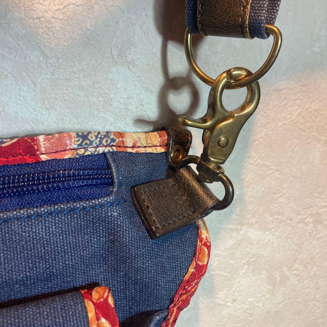 桜の刺繍のショルダーバック