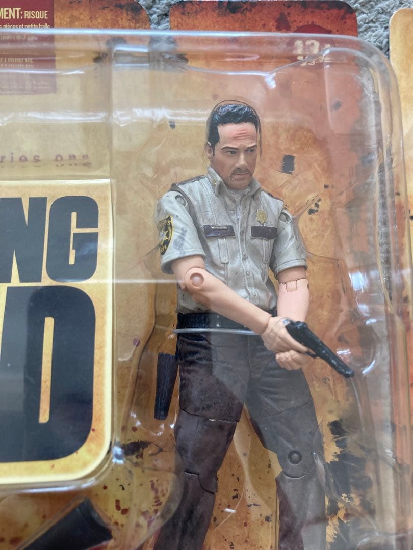 ウォーキングデッド　マクファーレントイズ　シリーズ1のリック&ダリル2体セット