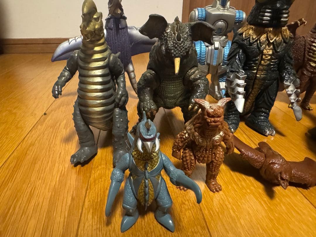 こ*ち様 90年代　ソフビ　フィギュア　おもちゃ　まとめて　ウルトラマン　ゴジラ