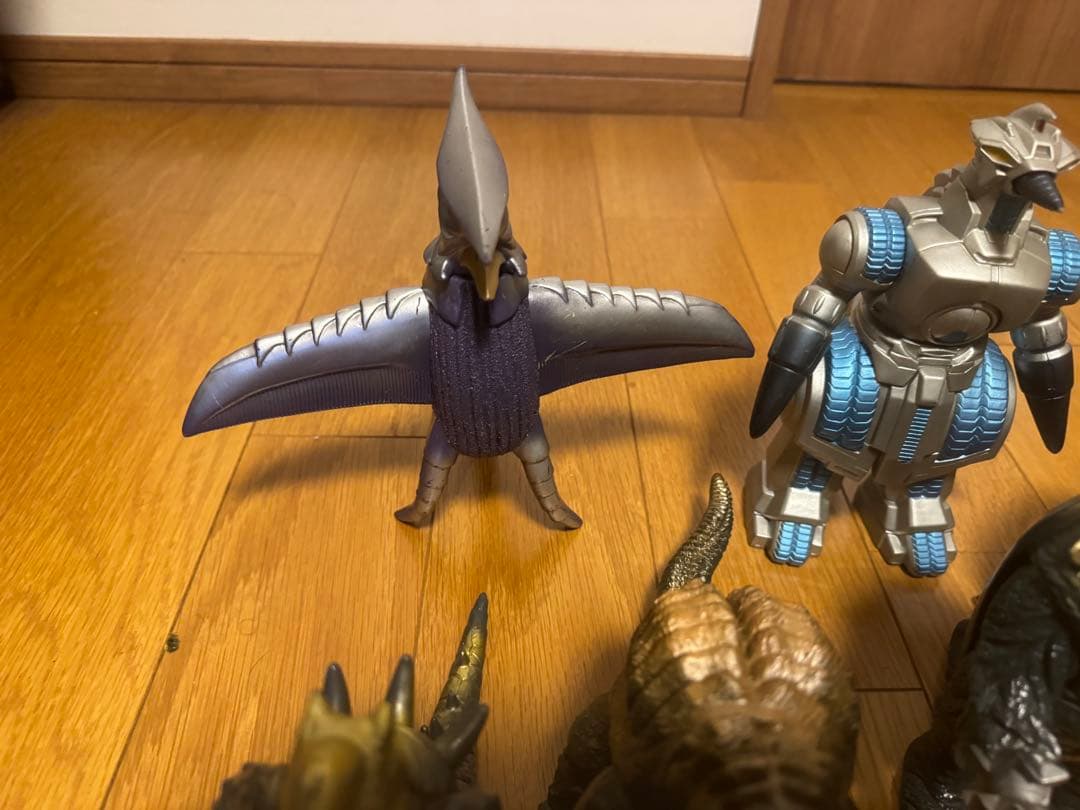 こ*ち様 90年代　ソフビ　フィギュア　おもちゃ　まとめて　ウルトラマン　ゴジラ
