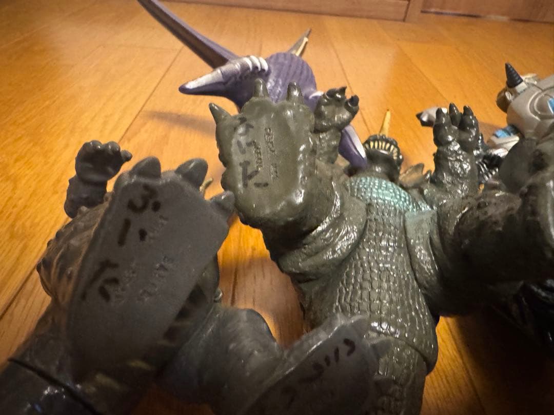 こ*ち様 90年代　ソフビ　フィギュア　おもちゃ　まとめて　ウルトラマン　ゴジラ