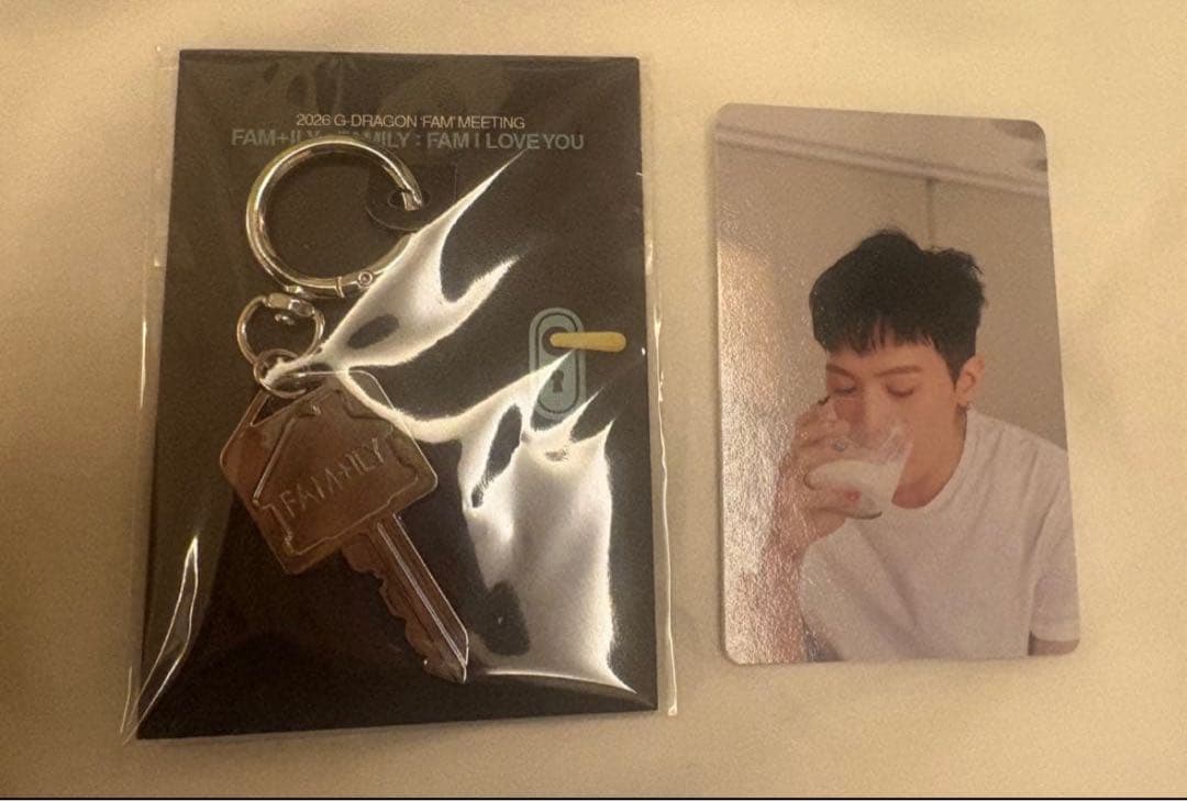 【新品】G-DRAGON ファンミーティング FAMセットトレカ 紙吹雪