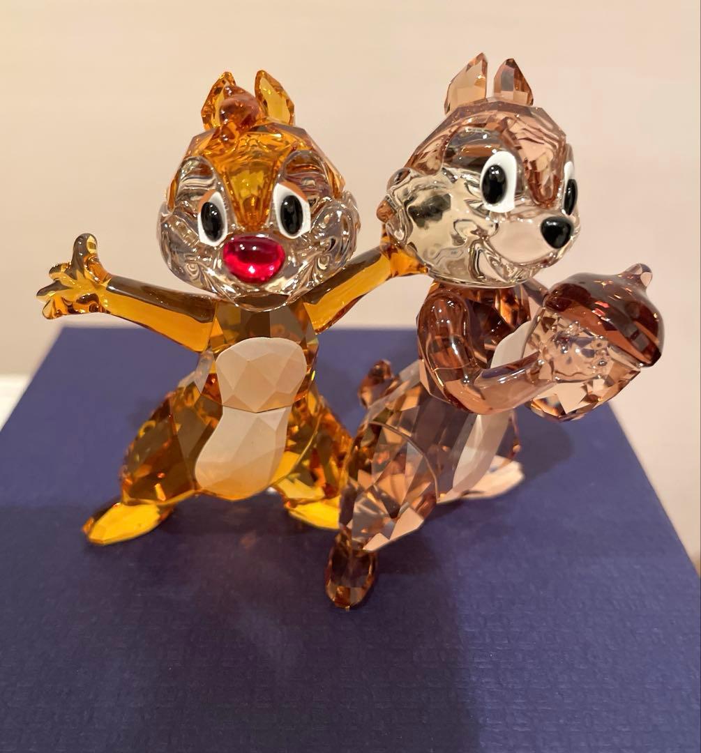 ディズニー　スワロフスキー　チップとデール 新品！