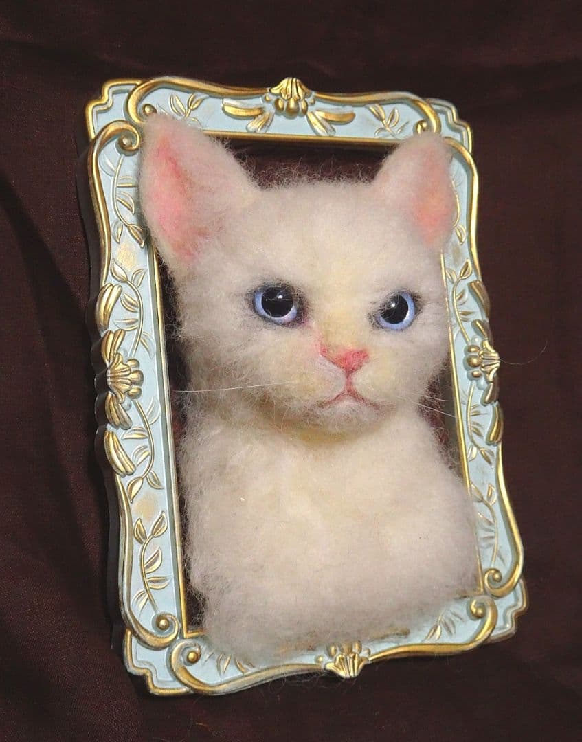 羊毛フェルト額猫・白にゃん