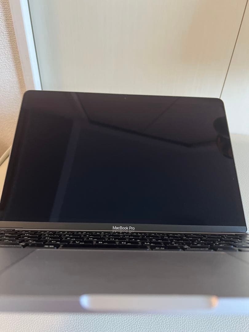 MacBook Pro 2020 13インチ 8gメモリ 512ssd 極美品