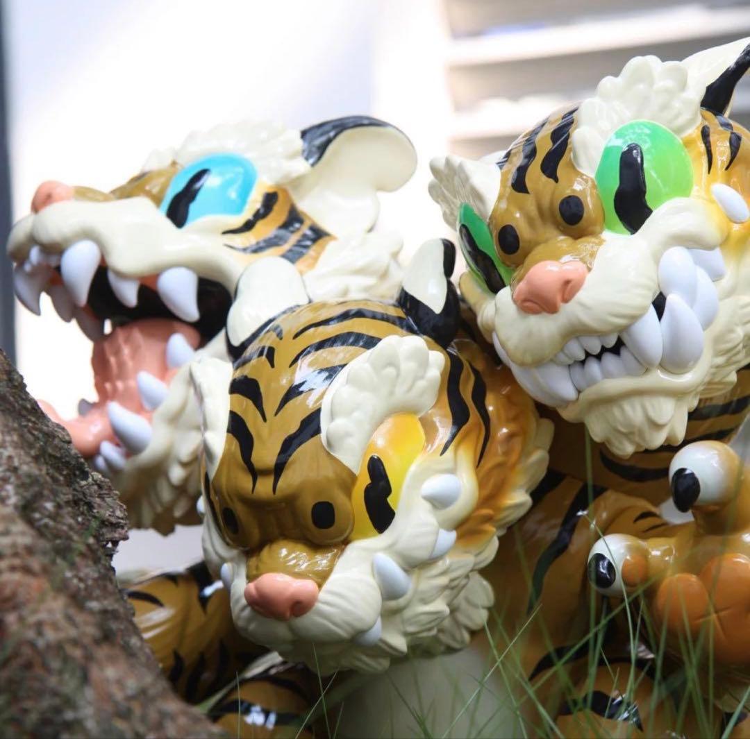 GRAPE BRAIN × STRANGECAT TOYS 三面猛虎 コショウ